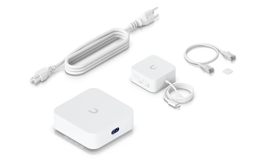 UBNT UniFi Express 7 (UX7) – WiFi 7 (6 GHz) Entegre 10G Cloud Gateway, Mesh Genişletme ve 2.3 Gbps IDS/IPS