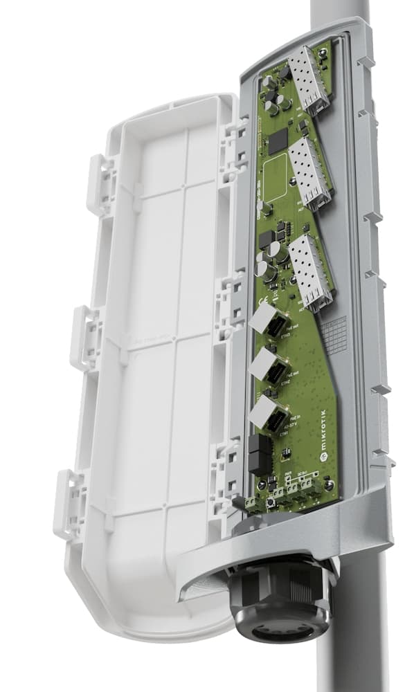 MikroTik GPERx6 – IP66 dış ortam 3×10G SFP+, 3×GbE PoE, 3×DC hibrit güç+fiber switch