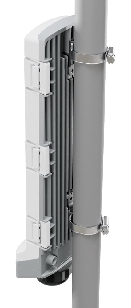 MikroTik GPERx6 – IP66 dış ortam 3×10G SFP+, 3×GbE PoE, 3×DC hibrit güç+fiber switch