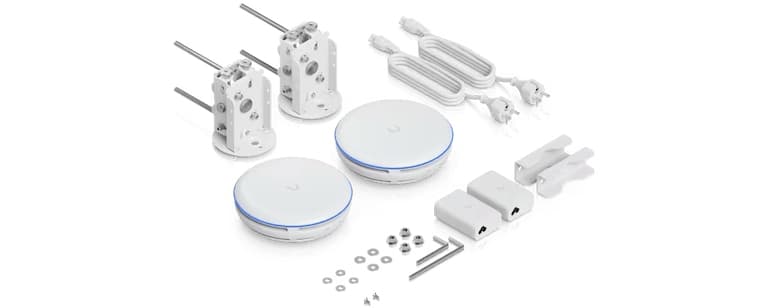 UBNT UniFi Building Bridge XG (UBB-XG) – 60 GHz 6 Gbps PtP Bridge | 10G SFP+ Uplink, 5 GHz Yedek Radyo, PoE++, 500 m Menzil