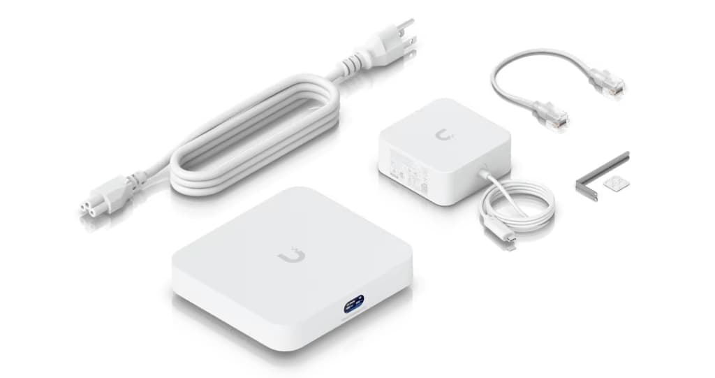 UBNT UniFi Cloud Gateway Max (UCG-Max) – 2.5G Çoklu-WAN Cloud Gateway | 2.3 Gbps IDS/IPS, 30+ UniFi Cihaz, NVMe NVR